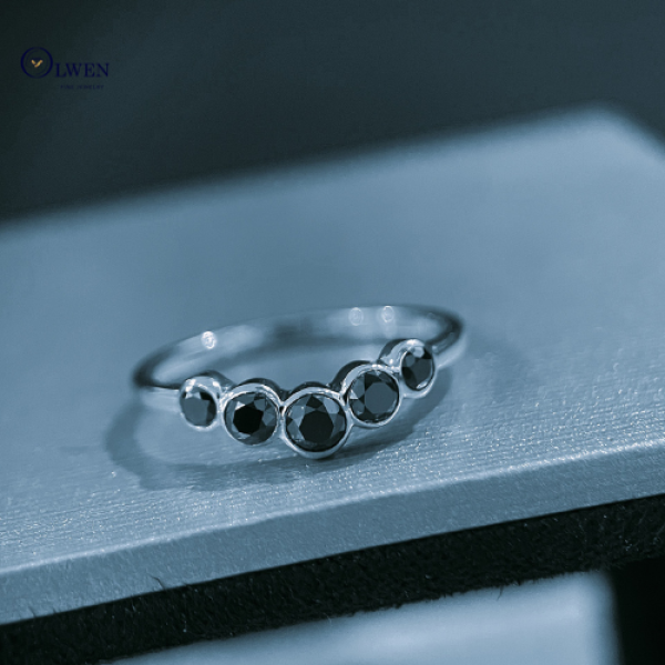 NHẪN KIM CƯƠNG ĐEN OW2