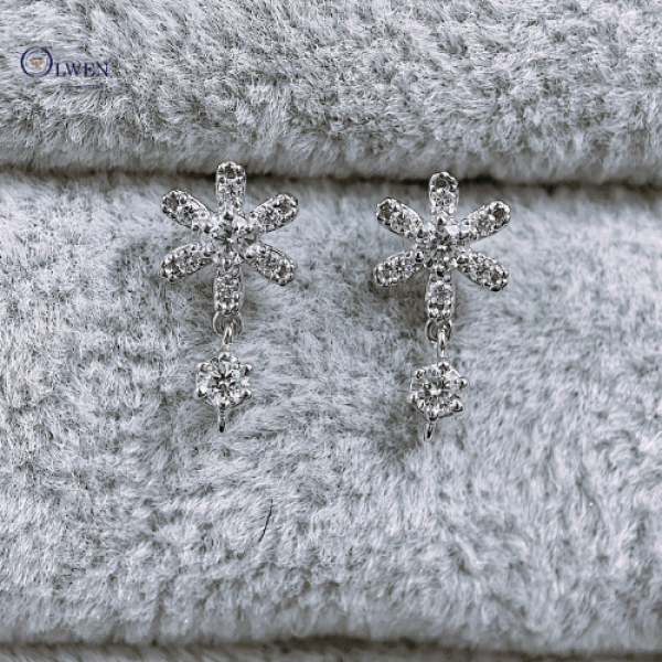 ĐÔI BÔNG TAI KIM CƯƠNG OW8